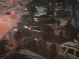 В Ужгороде во время облавы ТЦК группа мужчин оказала жёсткое сопротивление людоловам и скрылась