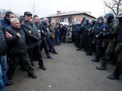 Скандал з протестами у Нових Санжарах завершився двома мізерними штрафами