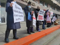 Под стенами Запорожской ОГА прошел митинг против высоких тарифов