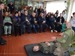 В Харькове командир 113-й бр. ТРО решил использовать стариков в качестве живого щита