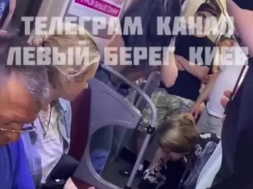 В Киевском метро избили девушку за то, что она выкрикнула «Слава России! Смерть хохлам!»
