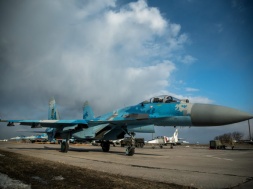 На Полтавщині молоді льотчики виконали перші польоти на бойових винищувачах