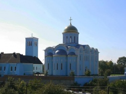 Во Владимире-Волынском ТЦКашники выволокли местного дьякона УПЦ из собора, запихнули в бус и увезли на мясо
