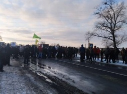 Акция протеста против открытия рынка земли на Сумщине