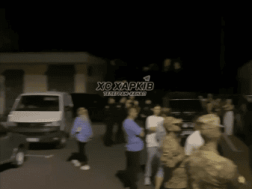 В одном из дворов Харькова жители вышли на протест против действий ТЦК