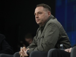 Руководство Украины погрязло в чёрном оккультизме и наркотиках – у Ермака обнаружены странные иконы, наркотики и кукла вуду