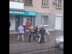 В Днепре произошла драка ТЦКашников с местными жителями