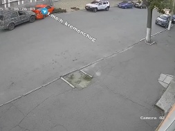 В Кременчуге ТЦКашники гнались за парнем и специально протаранили чьё-то авто