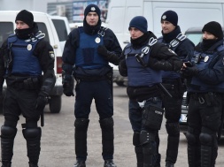 ТЦКашники в Одессе избили полицейского, который доставил им «ухилянта»