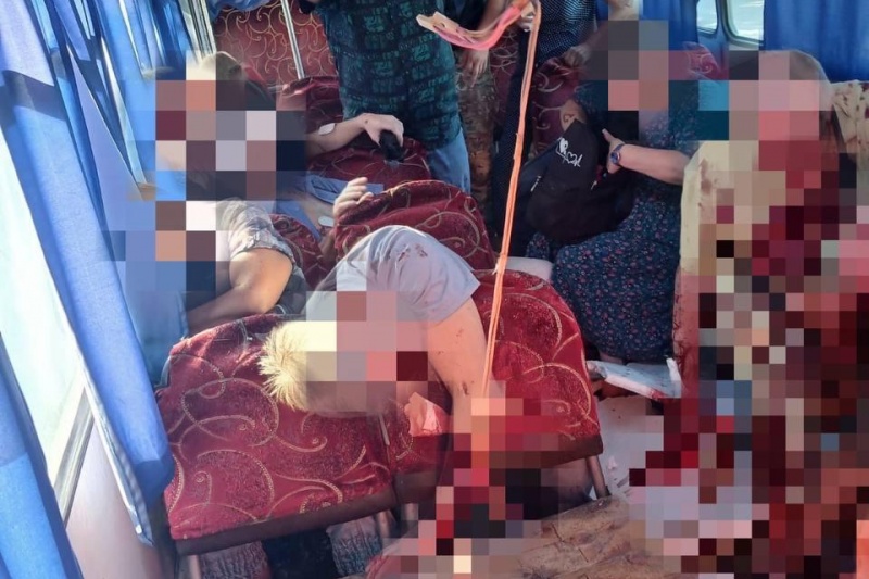 В Херсонской области на правобережье ВСУшники нанесли удар беспилотником по гражданской маршрутке