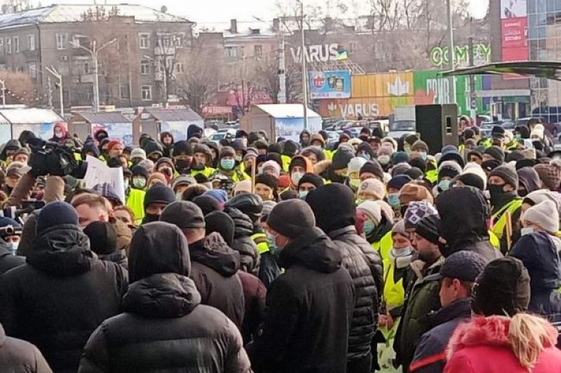 В Каменском состоялся митинг дворников