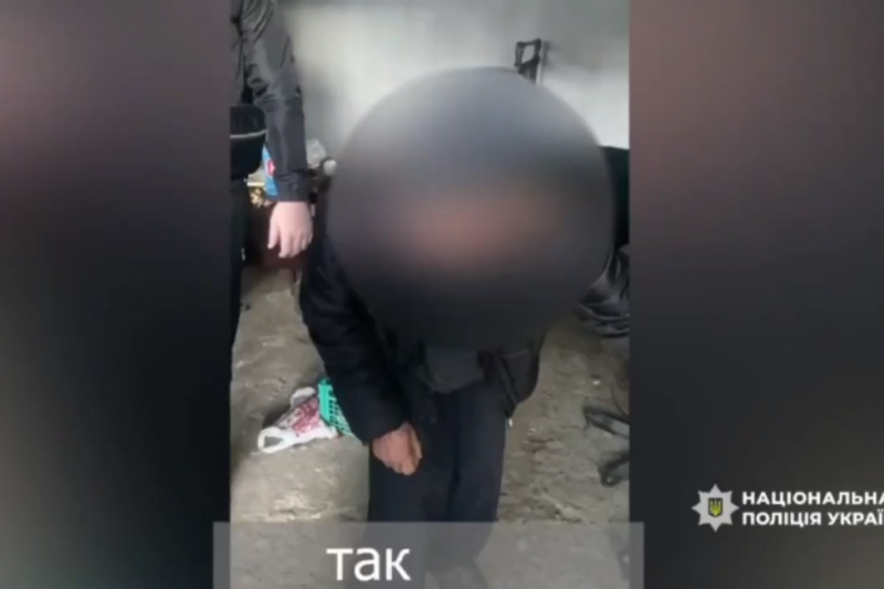 Во Львовской области предприниматель 23 года удерживал в рабстве мужчину