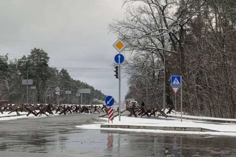 В Киеве подростки подорвались на минах на выходе из города!