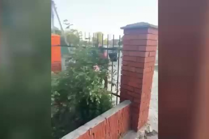 В Запорожской области ТЦКашник по просьбе своей матери пробил колёса на мотоциклах подростков