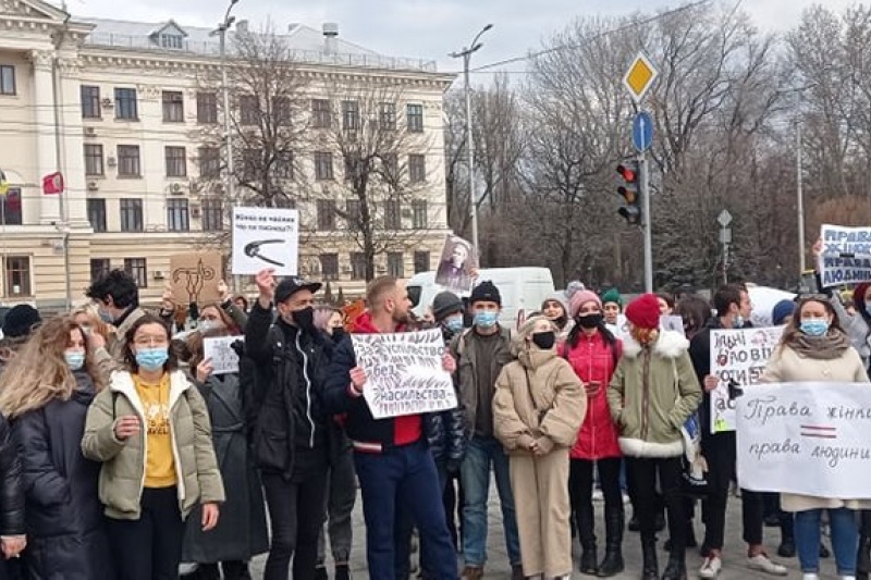 "Права жінок - права людини". У Запоріжжі відбувся Марш жінок