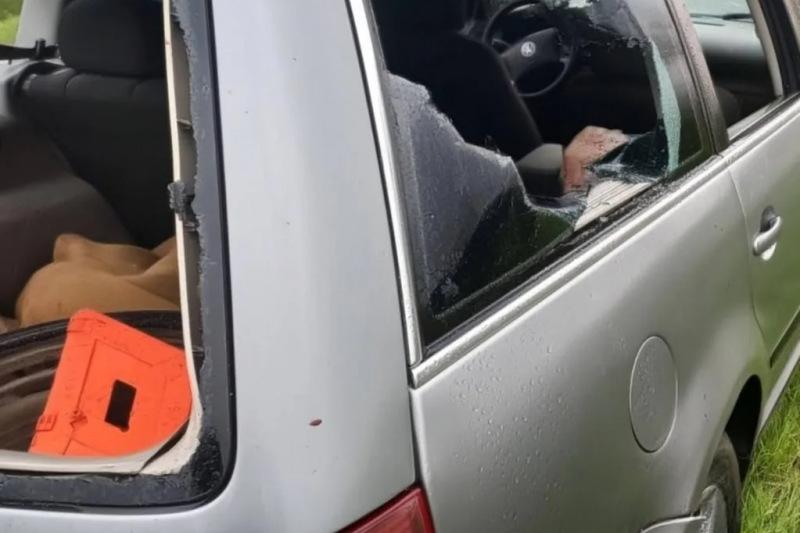 Мобилизованный мужчина бросился с ножом на ТЦКашников и порезал двоим из них шеи