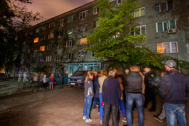 Жизнь без света: жильцы общежитий Днепра вышли на митинг