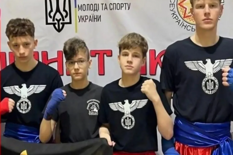 Спортсмены с орлом нацистской Германии на груди. Кто сказал, что фашизма в Украине нет?!