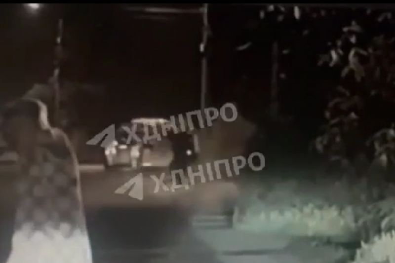 В Днепре мужчина бросил гранату в полицаев – он сам погиб, среди карателей 4 раненых