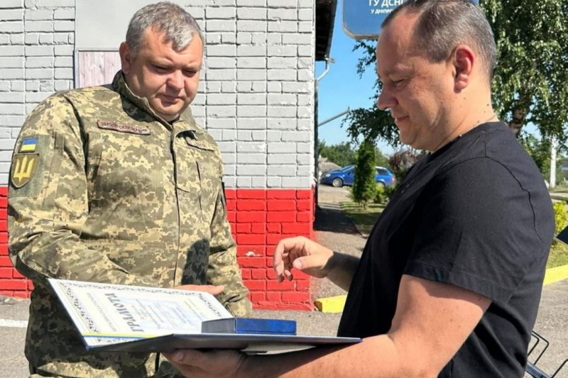 В Днепре преступное сообщество Филатова отправляет на фронт своих противников и отмазывает сторонников