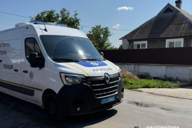 В Днепропетровской области дезертир при задержании ранил 2-х полицейских и затем – покончил с собой