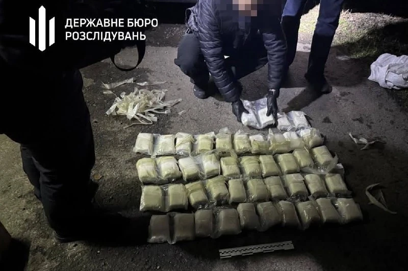 В Харьковской области ГБР задержало ВСУшников, готовивших для продажи в Киев 500 кг взрывчатки