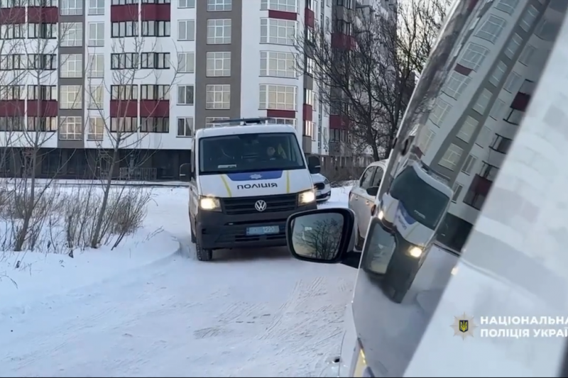 В Черкассах мужчина бросил гранату в ТЦКашников