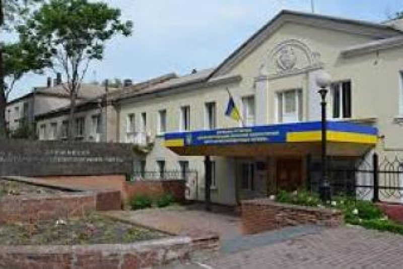 У Дніпрі звільнено керівника Обласного лабораторного центру що робить аналізи на COVID-19