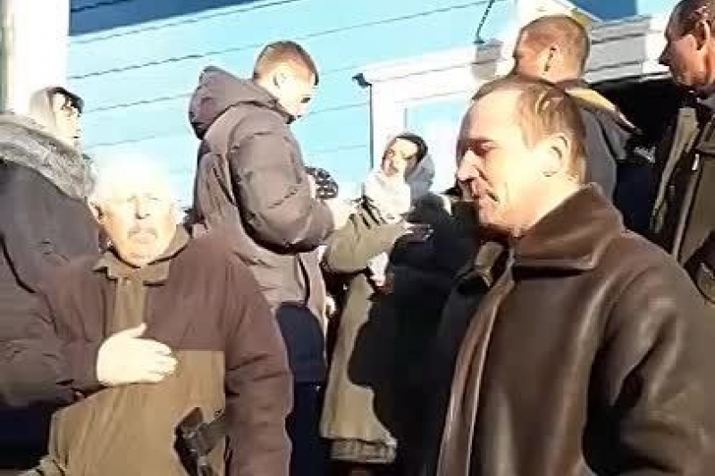 На Ровенщине служитель ПЦУ избил священника УПЦ прямо в храме