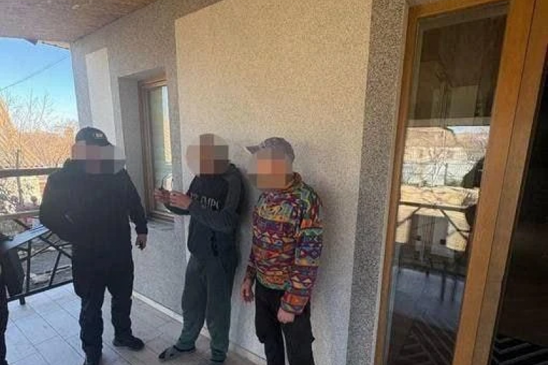 Командир ВСУ заставлял солдат ремонтировать жильё своим родственникам