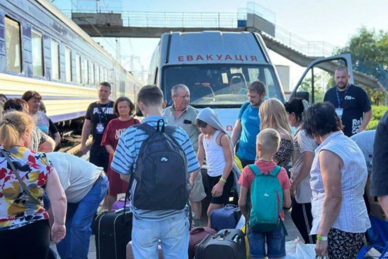 Эвакуация в Днепропетровской области. Жителей вывозят просто в никуда