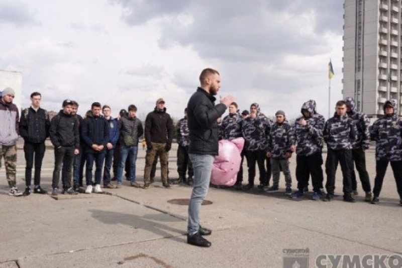 Активисты сумского Нацкорпуса хотели подложить «свинью» одному из кандидатов в Президенты