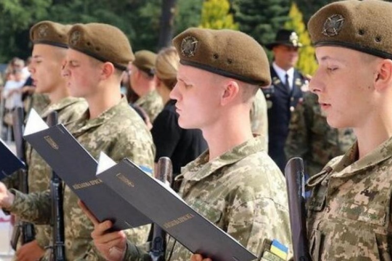 На Днепропетровщине начался срочный призыв в армию