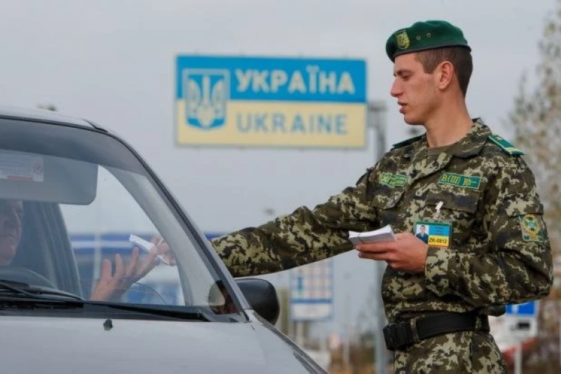 В Измаиле задержали пограничника, который наладил схему по вывозу украинских мужчин за границу