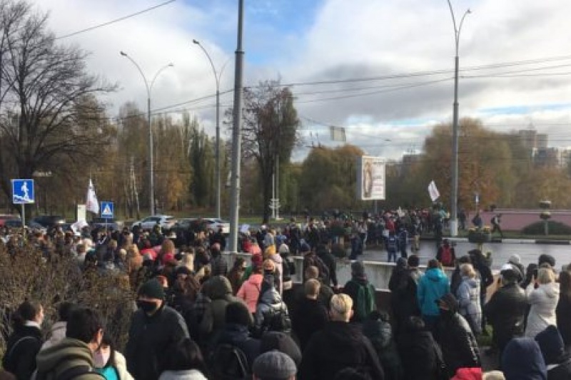 Сумские предприниматели перекрывали дорогу