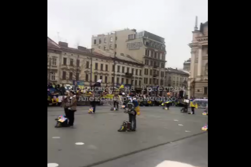 Во Львове состоялся митинг родственников пропавших без вести