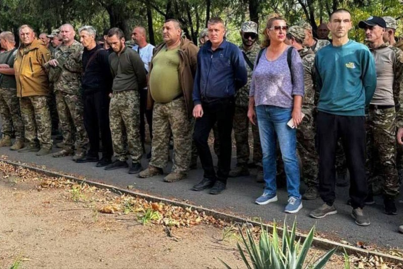 В Вознесенске военные из 187-го батальона 123-й бригады ТРО отказались выполнять приказ и вышли на митинг