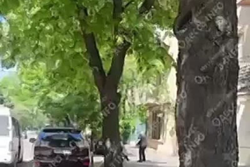 В Одессе ТЦКашник наехал на мужчину за то, что тот помешал ему бусифицировать очередного бедолагу