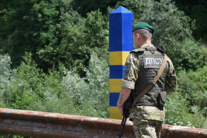 На Закарпатском участке границы с начала года в ЕС сбежало 15 пограничников