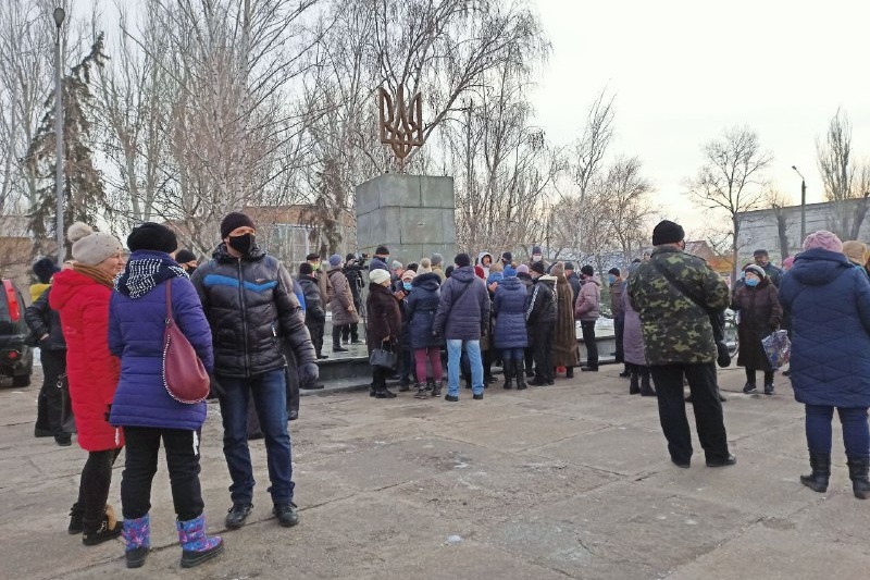 Дали власти шанс: в Орехове отложили перекрытие трассы, но собрались на площади