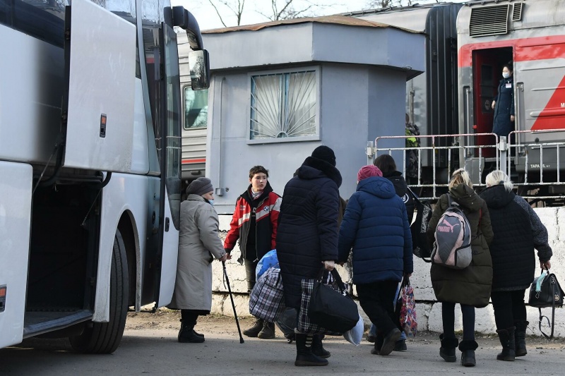 Херсон. Мирным гражданам лучше эвакуироваться на время