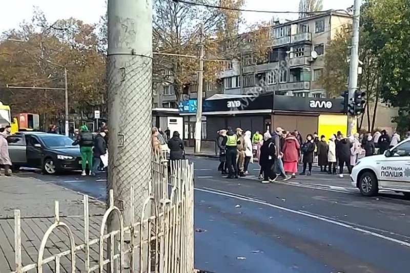 В Одессе вспыхнул стихийный протест из-за отсутствия света, тепла и воды