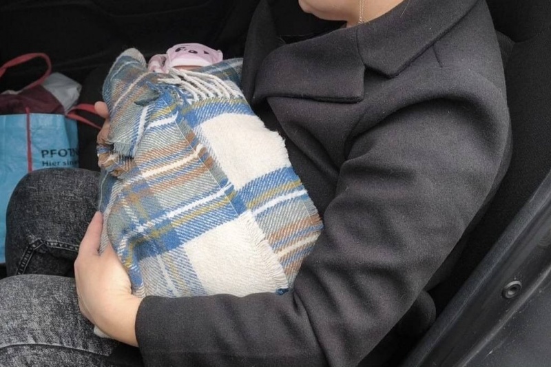 В Николаеве мать продала своего малыша сразу после рождения за 10 тысяч долларов