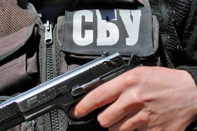 Новое руководство СБУ ворует на поставках в Украину пистолетов