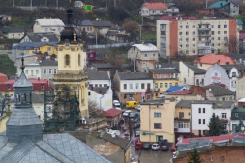В Тернопольской области два мужчины на Mercedesе подрезали бус ТЦКашников и спасли мобилизованного