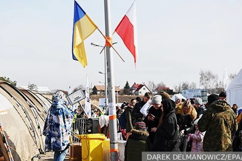 Из Польши депортировали очередного украинца: он приехал выпившим в садик за ребёнком