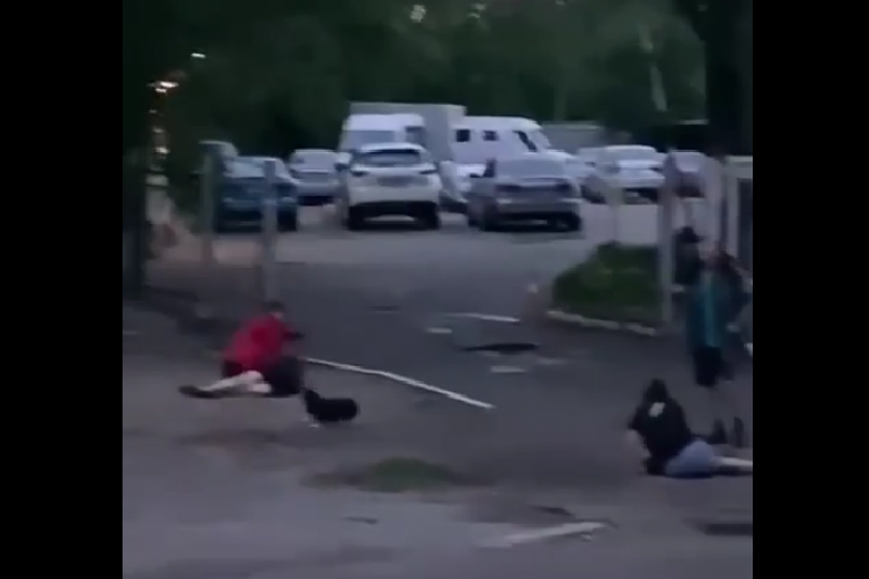 В Днепре ТЦКашники совершили расправу над женщинами: одну подстрелили, вторую залили газом, на третью наехали бусом