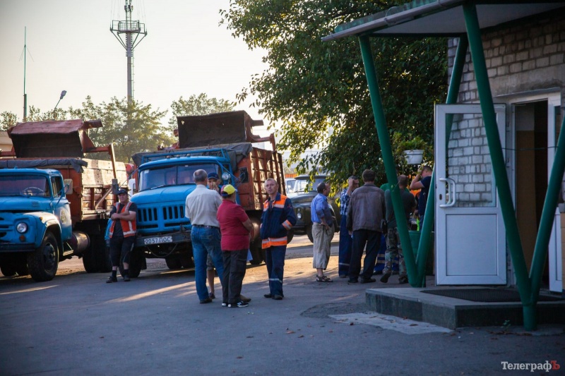 Полтавские коммунальщики вышли на митинг