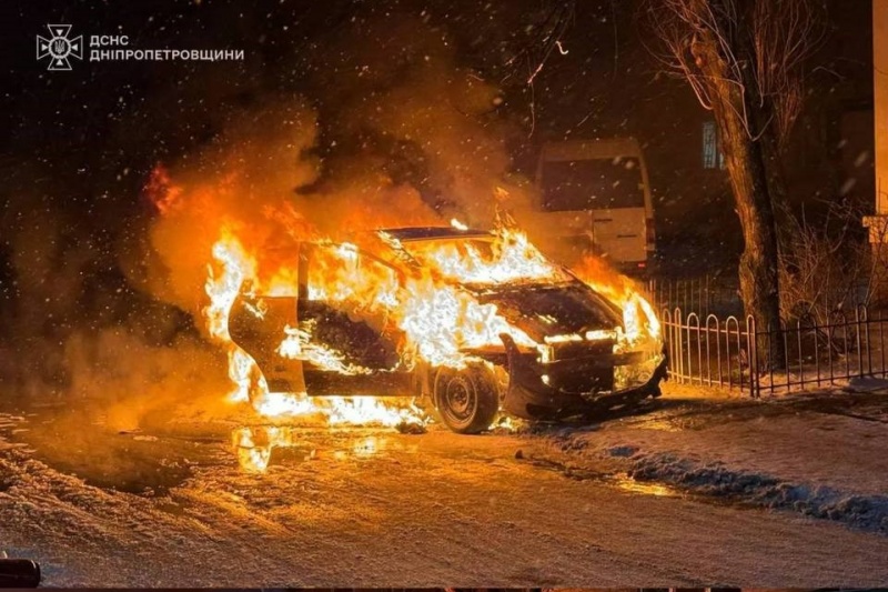 В Днепропетровске партизаны сожгли мерседес ТЦКашника