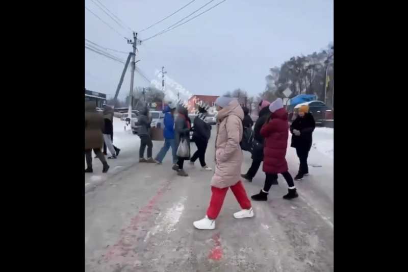 В Гореничах под Киевом люди перекрыли дорогу из-за отсутствия света